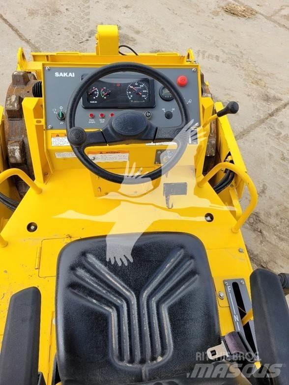 Sakai SV204TB Cilindros Compactadores monocilíndricos