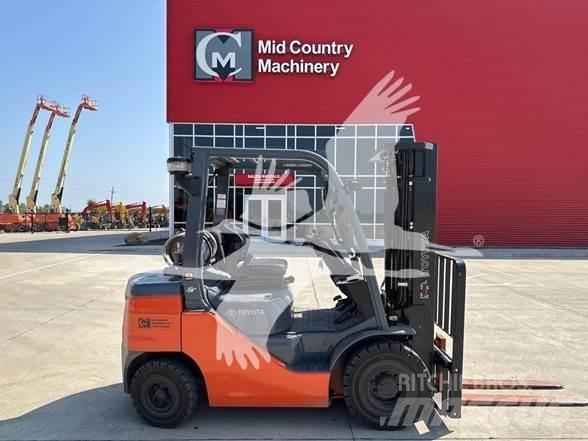 Toyota 8FGU25 Empilhadores Diesel