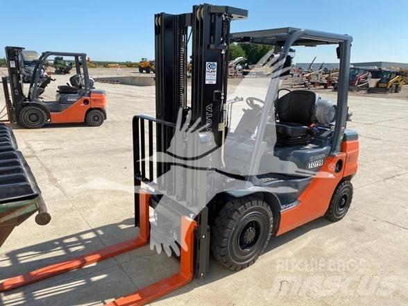 Toyota 8FGU25 Empilhadores Diesel