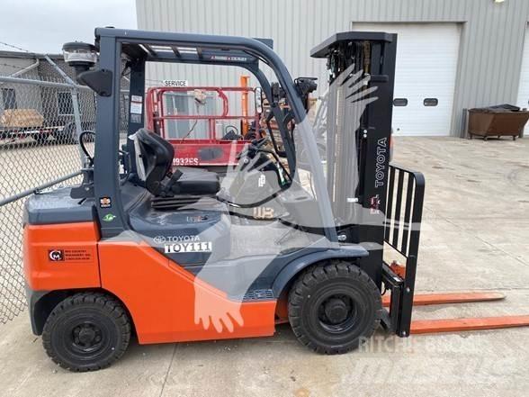 Toyota 8FGU25 Empilhadores Diesel