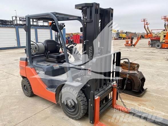 Toyota 8FGU25 Empilhadores Diesel