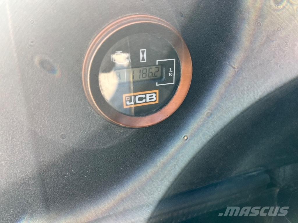 JCB 16 C-1 T3 Miniescavadeiras