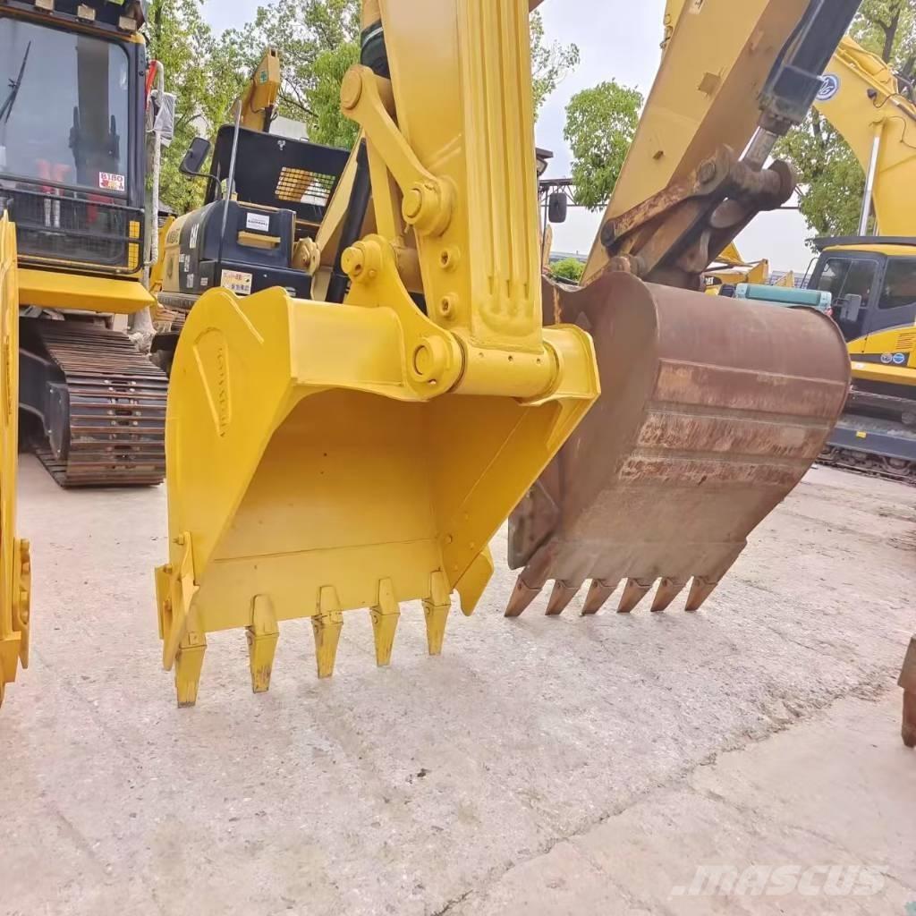 Komatsu PC 220 Escavadeiras de esteiras