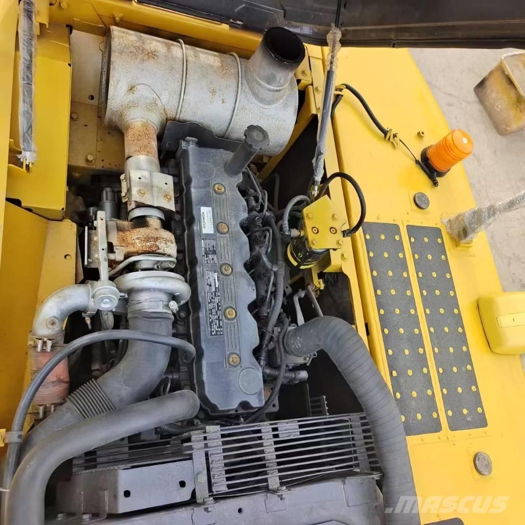 Komatsu PC 220 Escavadeiras de esteiras