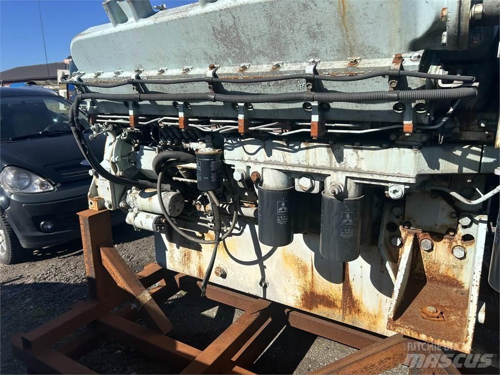 Hitachi Engine V12 Motores