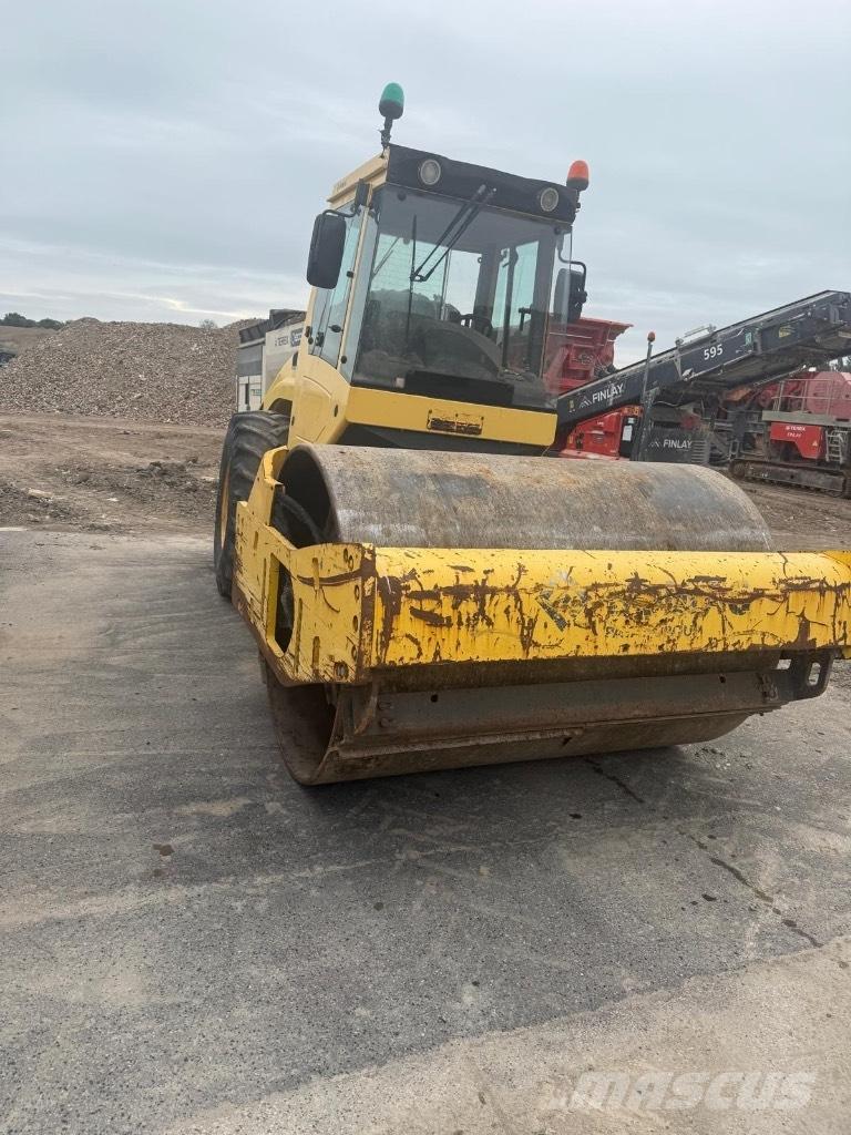 Bomag BW 213 D H-4 Cilindros Compactadores monocilíndricos
