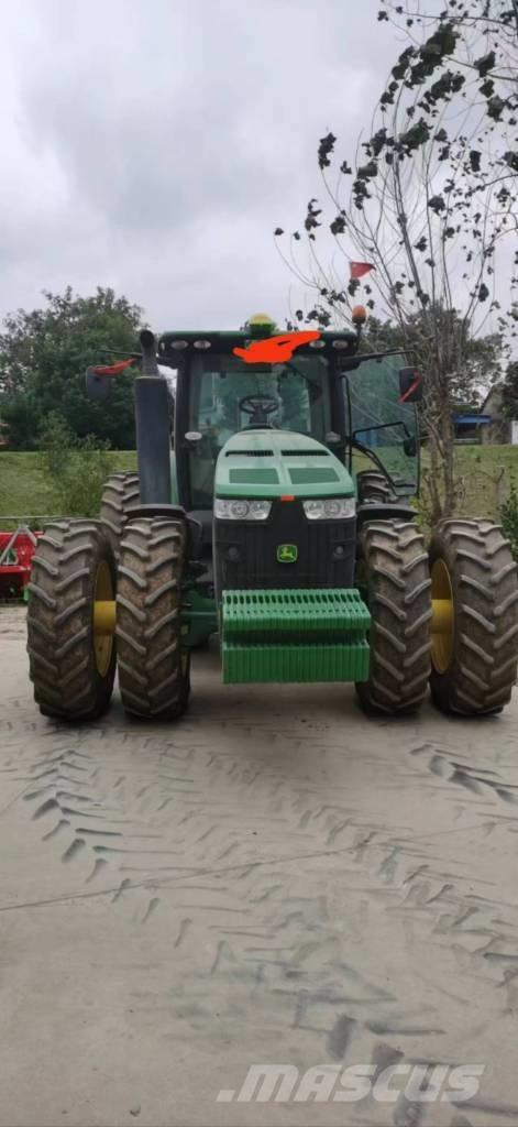 John Deere 8R·3204 Tratores Agrícolas usados