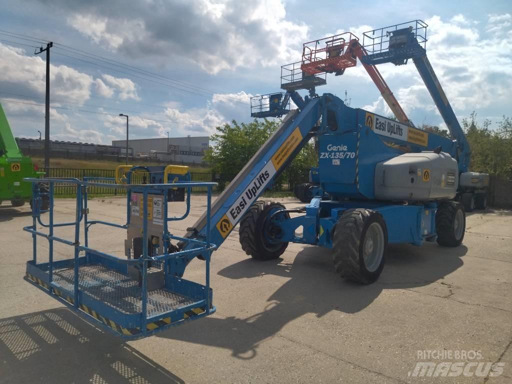 Genie ZX 135/70 Elevadores braços articulados