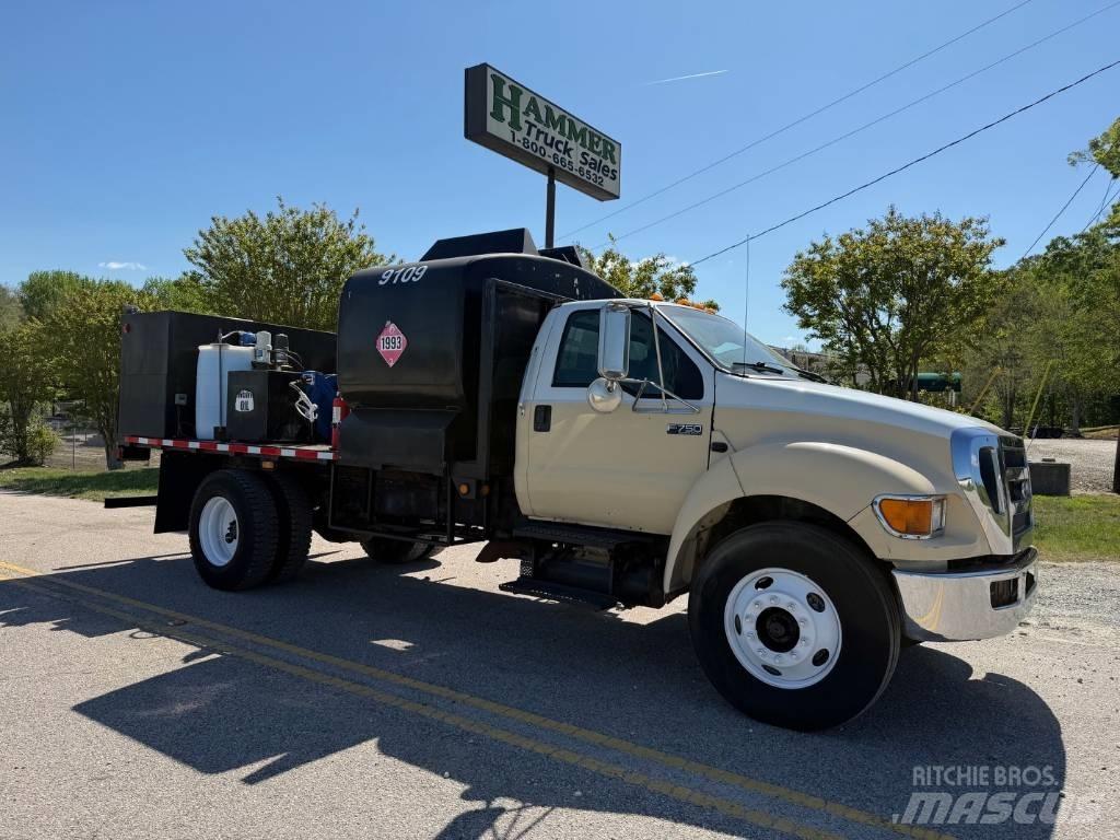 Ford F 750 XLT Camiões Municipais / Uso Geral