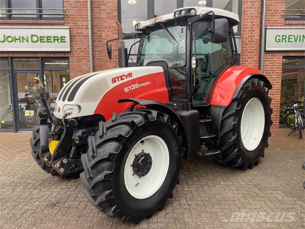 Steyr 6135 Profi Tratores Agrícolas usados