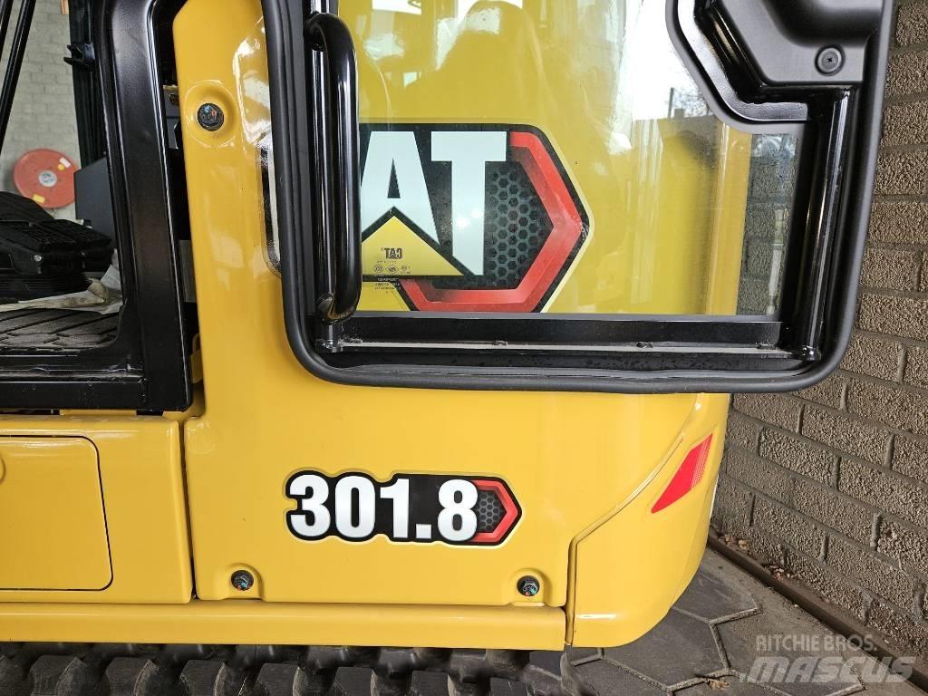 CAT 301.8 Miniescavadeiras