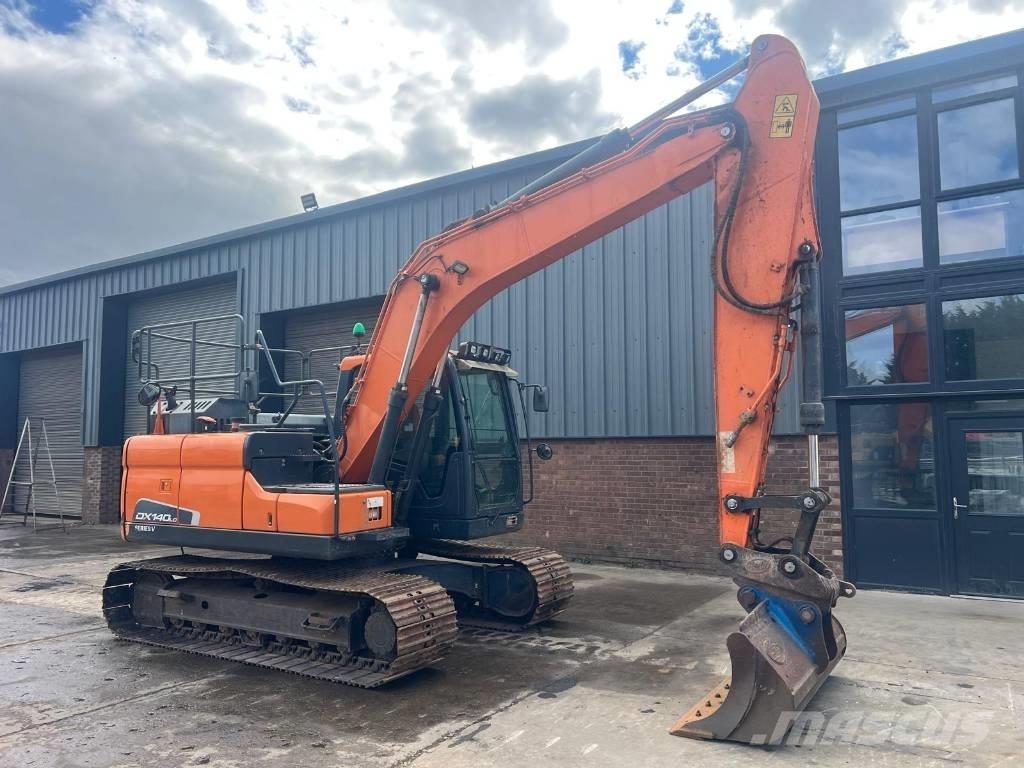 Doosan DX 140 LC Escavadeiras de esteiras