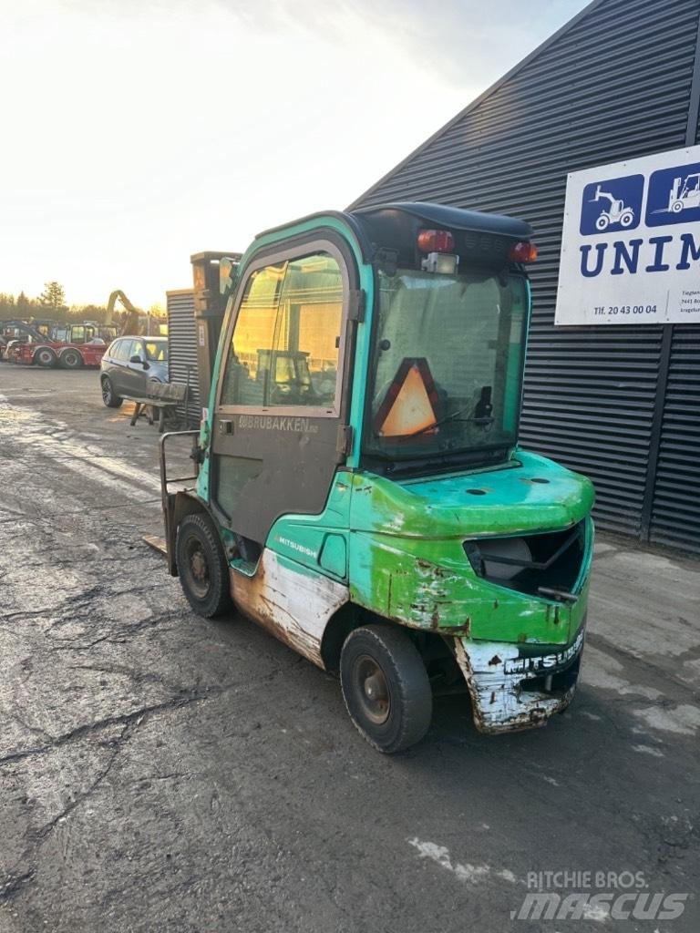 Mitsubishi FD25 Empilhadores Diesel