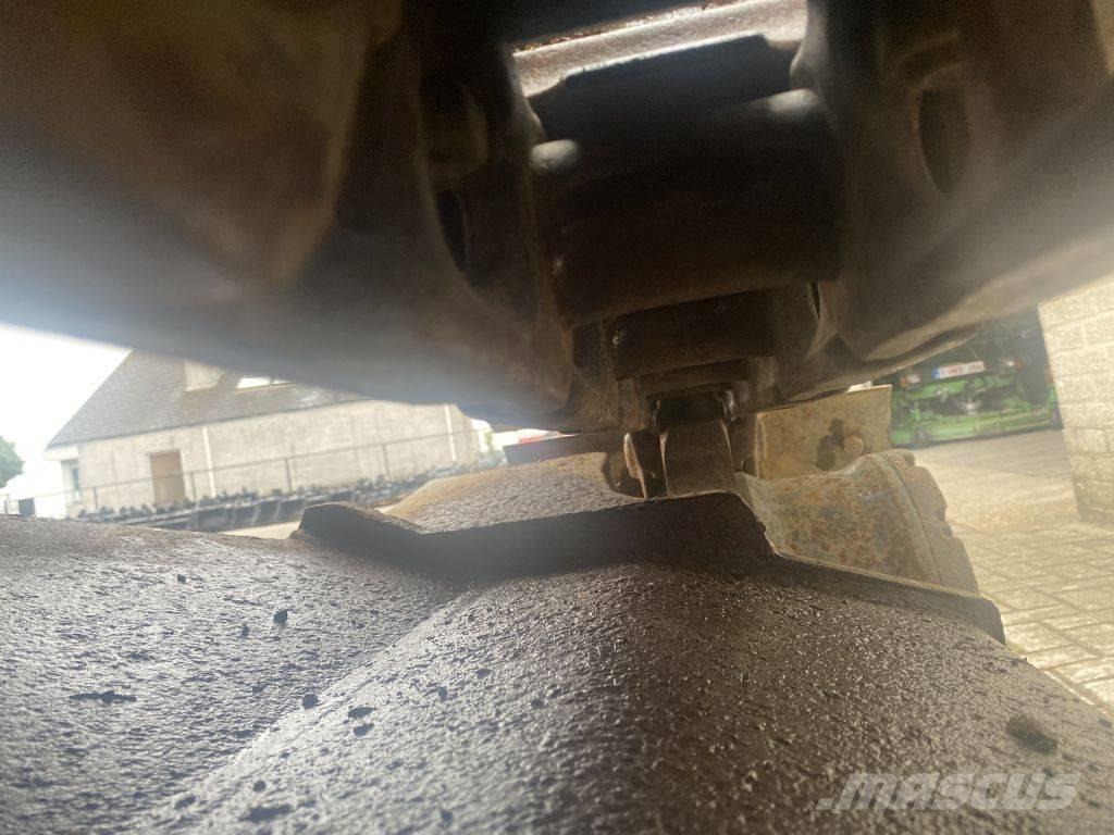 Hitachi EX 135 UR-5 Escavadeiras de esteiras