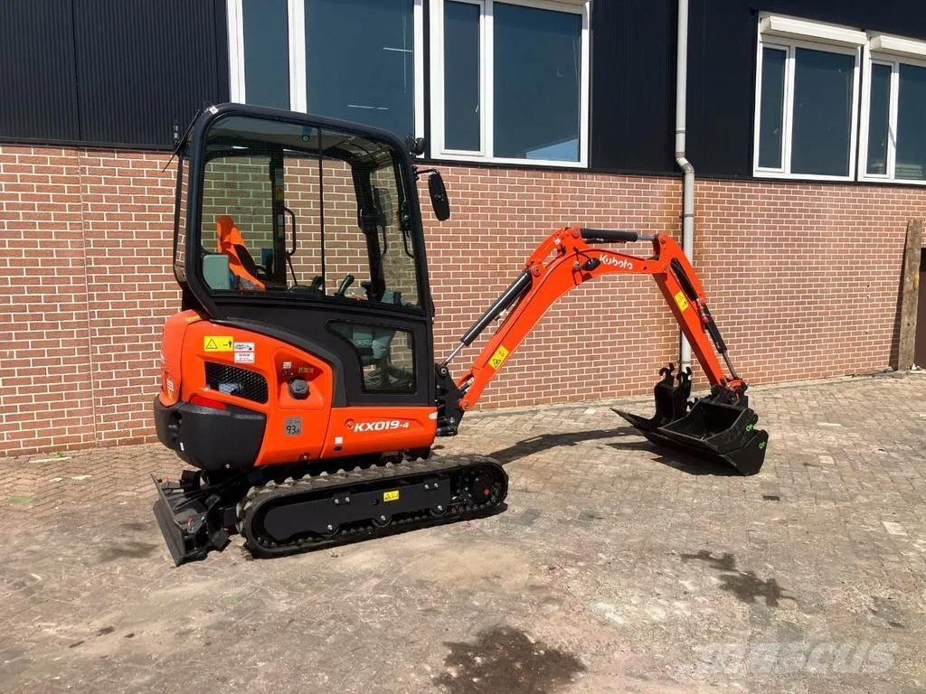 Kubota KX019 4 Miniescavadeiras