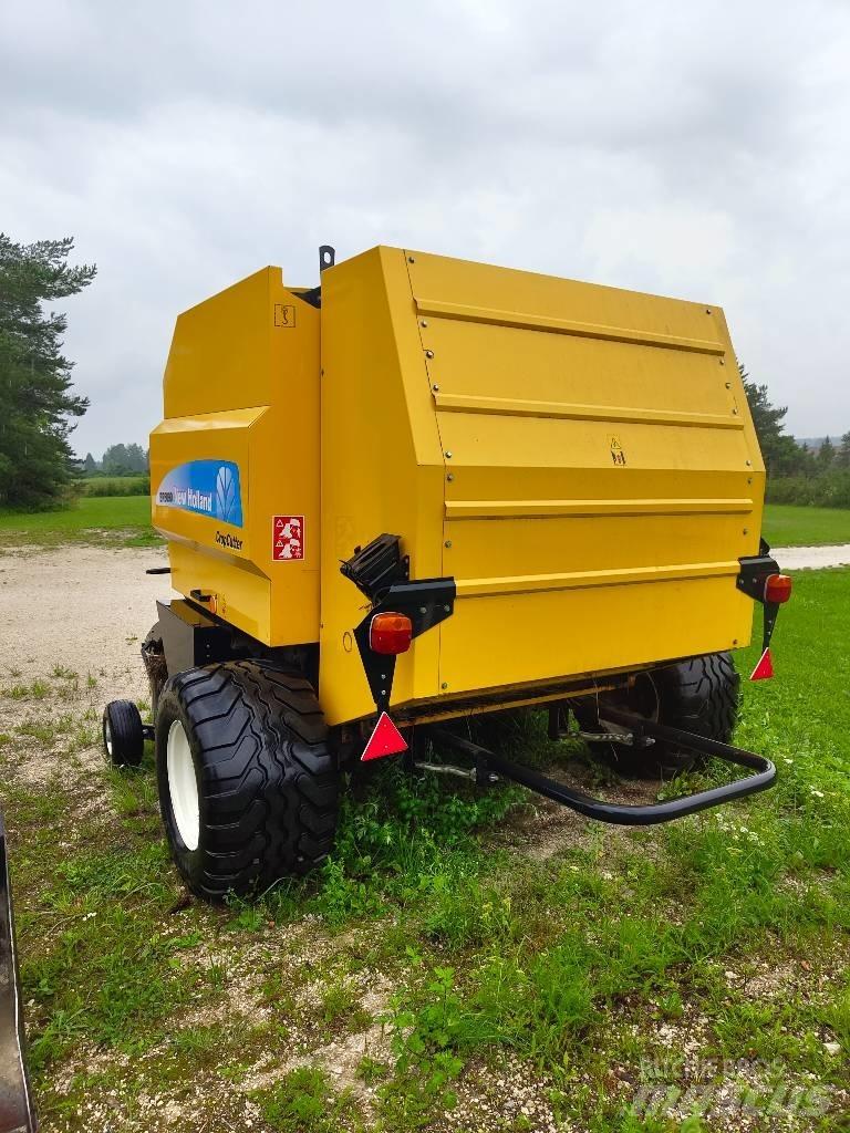 New Holland BR 6090 Enfardadeira de rolos