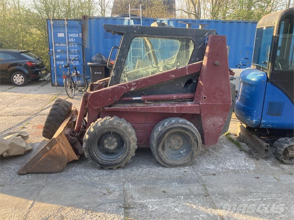 CASE 1840 Minicarregadeiras