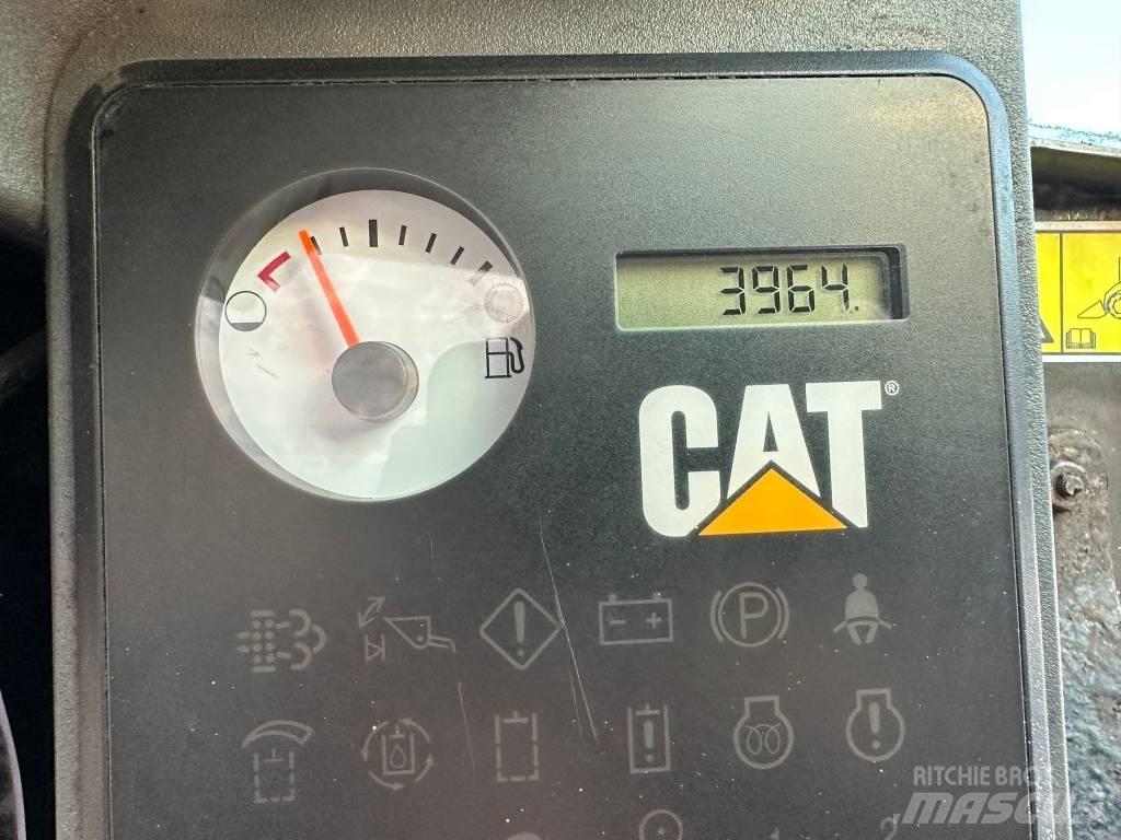 CAT 246 C Minicarregadeiras