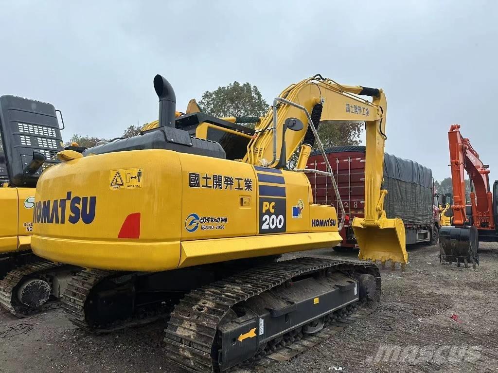 Komatsu PC 200-8 Escavadoras Midi 7t - 12t