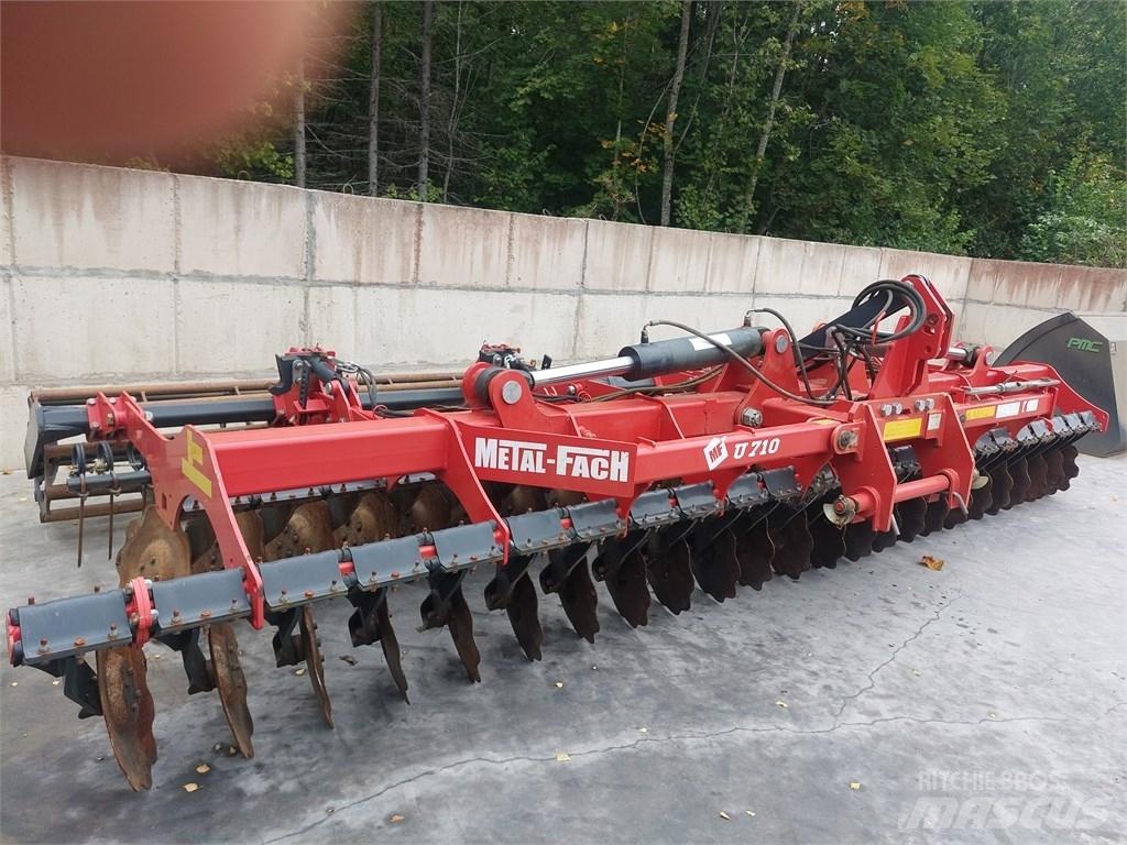 Metal-Fach U710 Grades mecânicas e moto-cultivadores