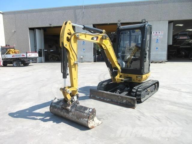 CAT 302.7 D CR Miniescavadeiras