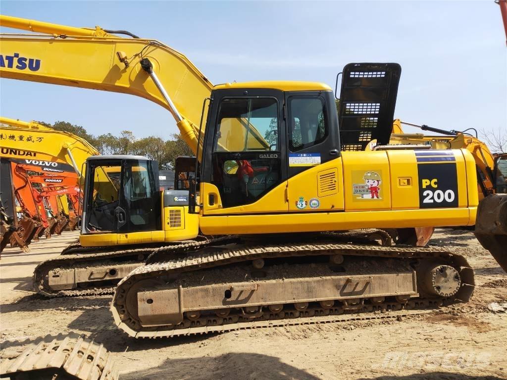Komatsu PC 200-7 Escavadeiras de esteiras