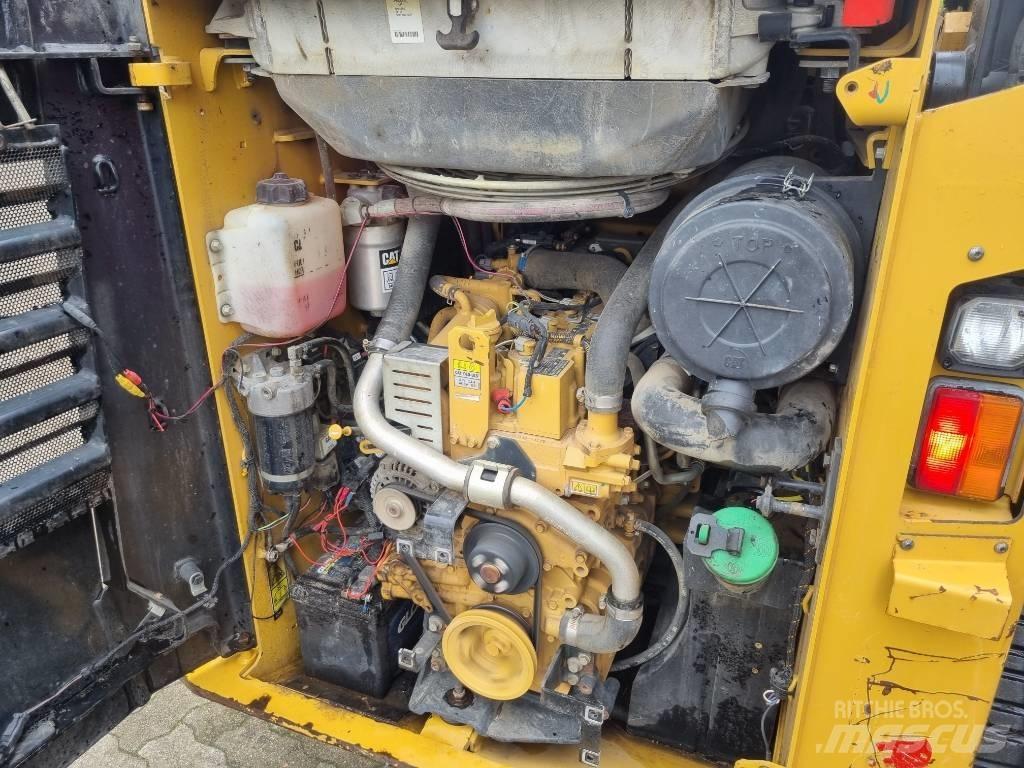 CAT 257 D Minicarregadeiras