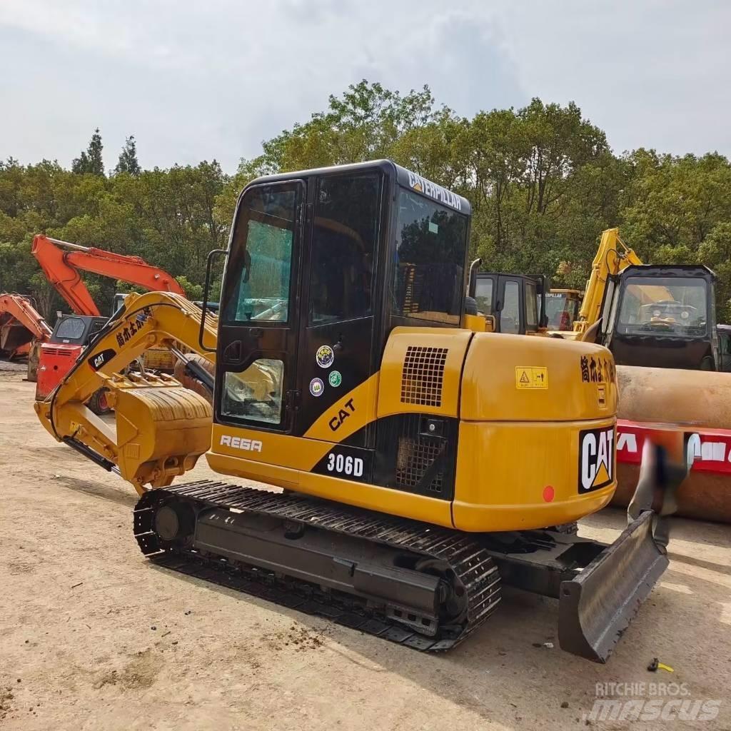 CAT 306D Miniescavadeiras