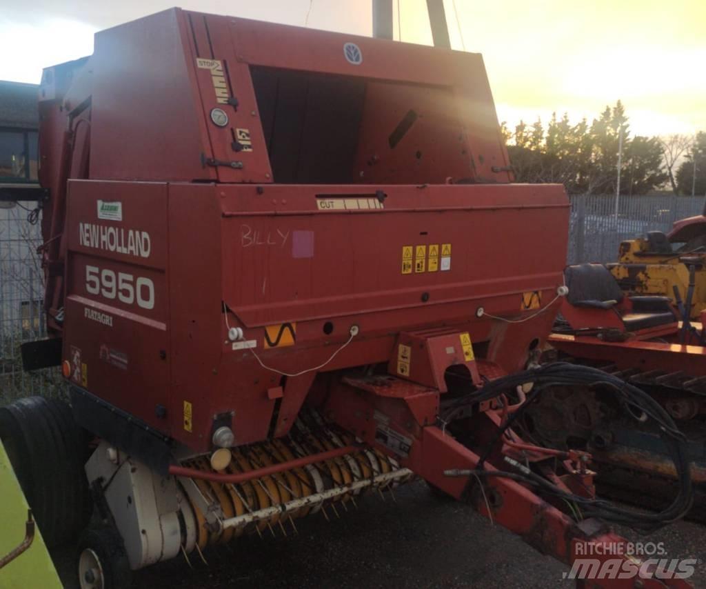 New Holland 5950 Enfardadeira de rolos