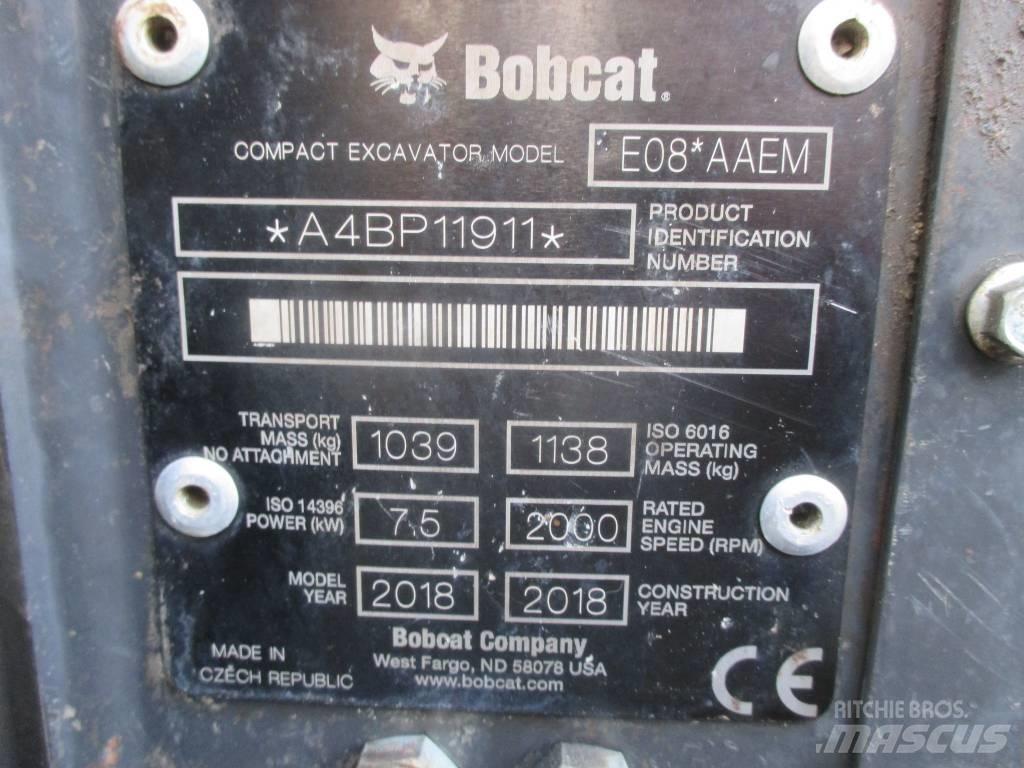 Bobcat E 08 Miniescavadeiras