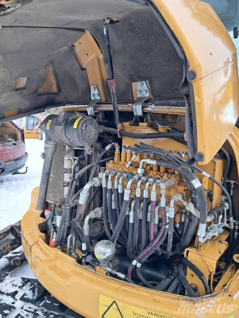CAT 305 Miniescavadeiras