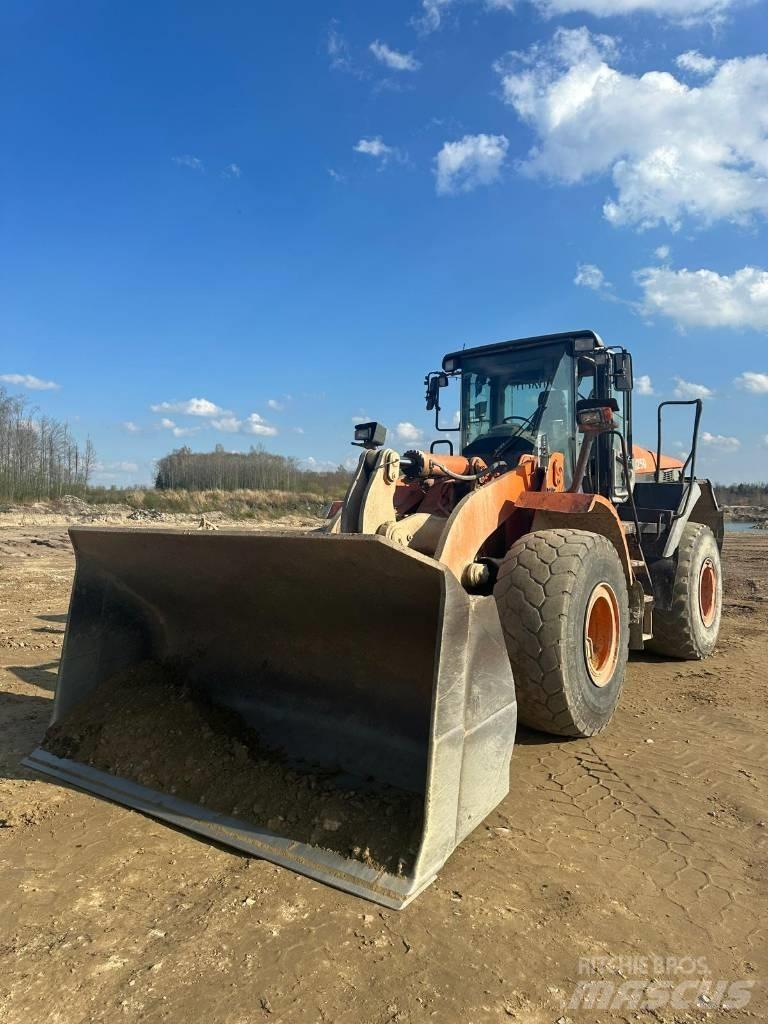 Hitachi ZW 250 Carregadeiras de rodas