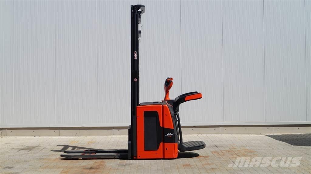 Linde L16APi Empilhador para operador externo