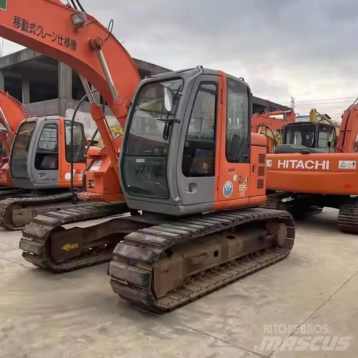 Hitachi ZX135US Escavadeiras de esteiras
