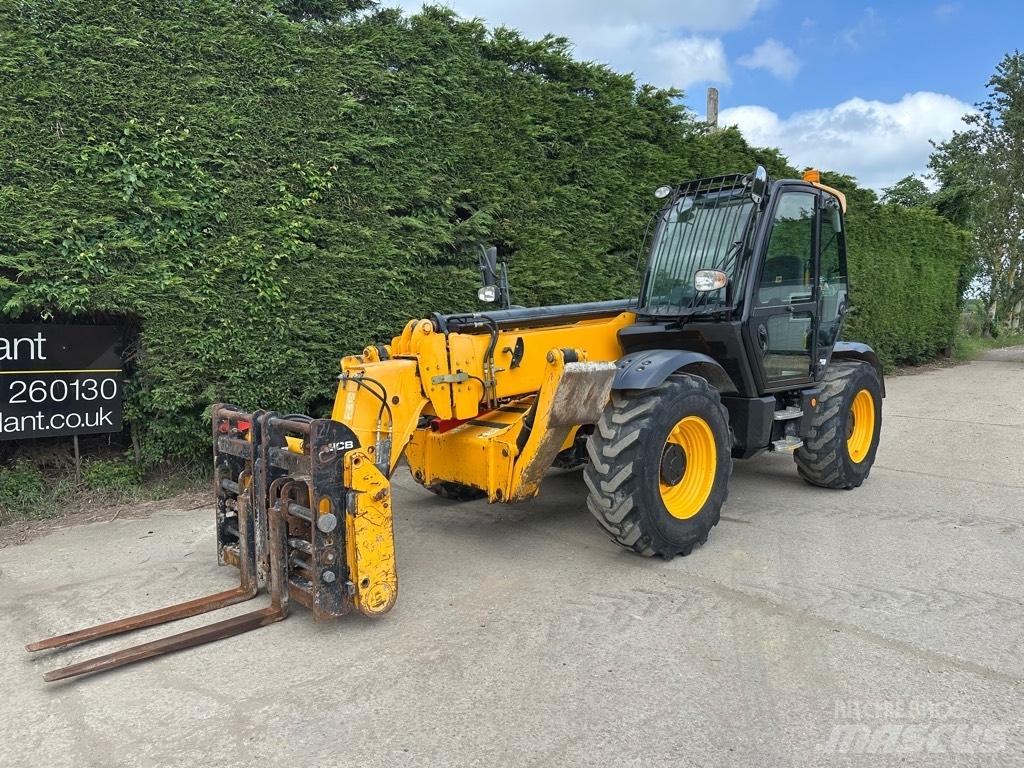JCB 540-140 Manipulador telescópico