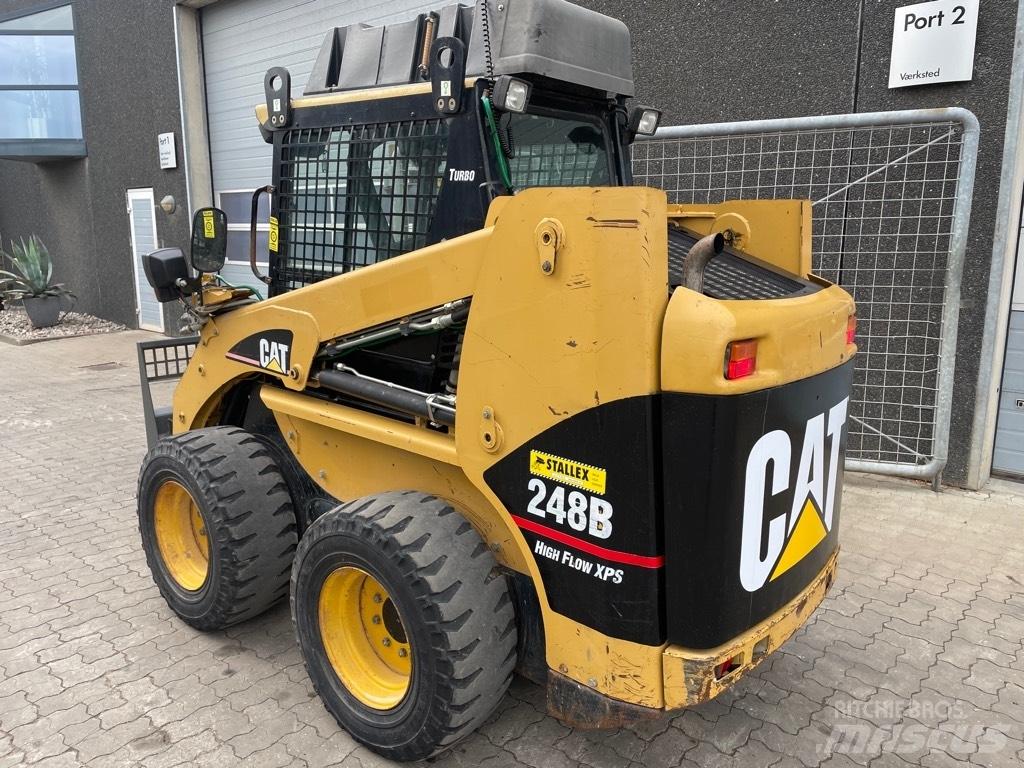 CAT 248B High Flow Minicarregadeiras