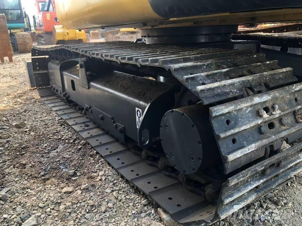 Komatsu 56-7 Escavadeiras de esteiras