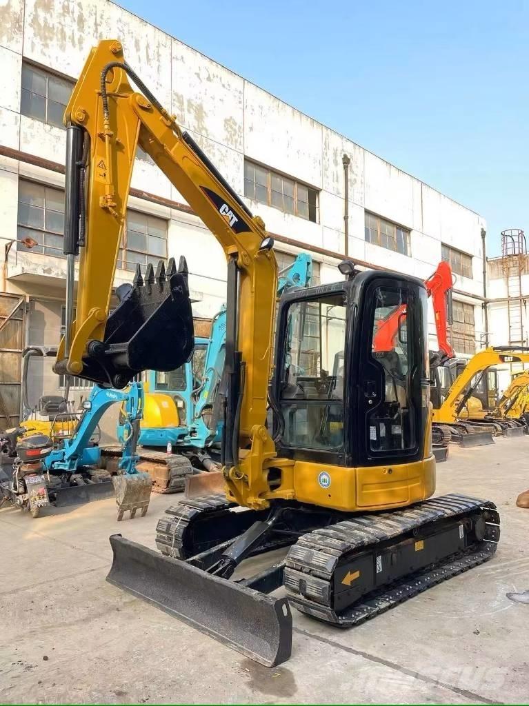 CAT 303.5 C CR Miniescavadeiras