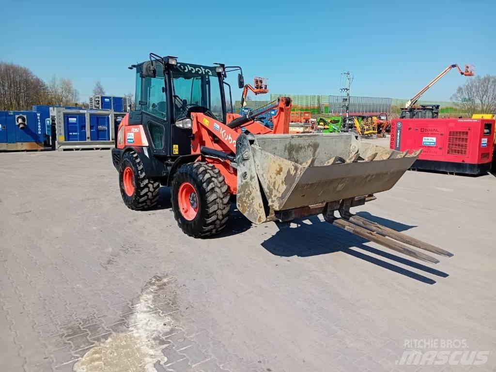 Kubota R 082 Carregadeiras de rodas