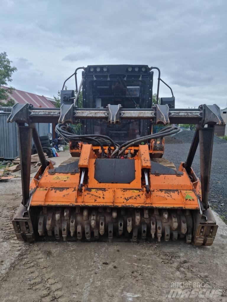 FAE PT-300 Tractores florestais