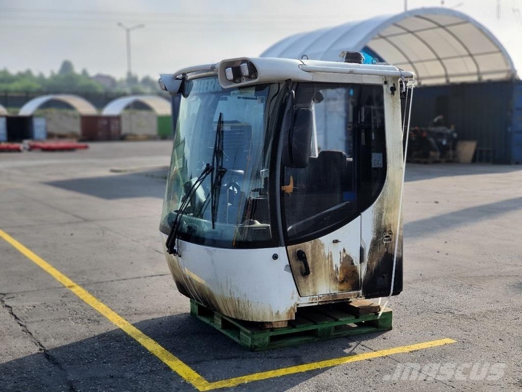 Liebherr L 550 CAB Cabina