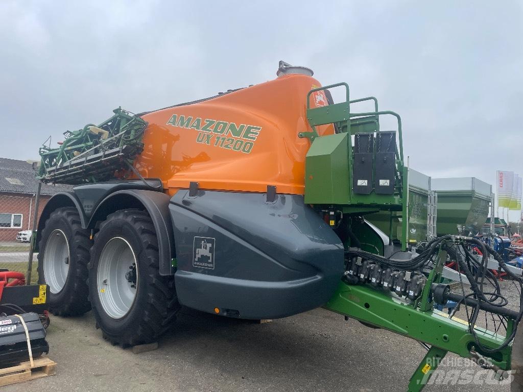 Amazone UX 11200 Pulverizadores rebocados