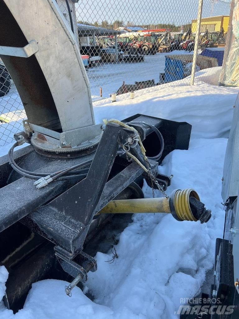 XYZ Snöfräs XYZ 2400 Lançadores de neve