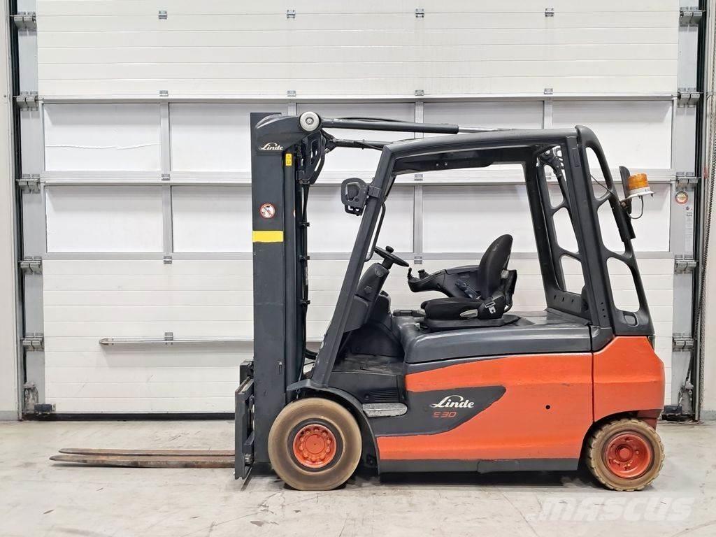 Linde E30L-01 Empilhadores eléctricos