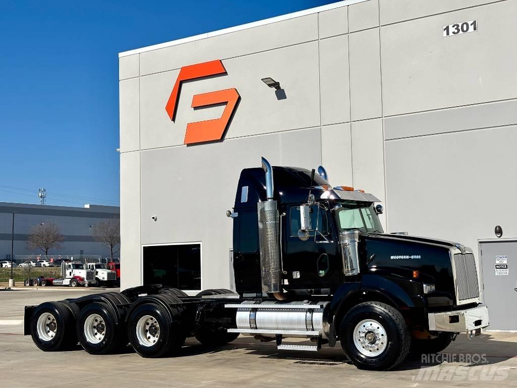 Western Star 4900 FA Cavalos Mecânicos