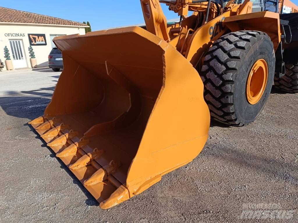 CASE 921 C/2 Carregadeiras de rodas