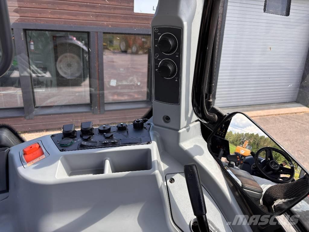 Valtra T 215 Versu Tratores Agrícolas usados