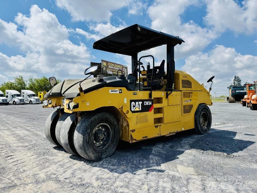 CAT CW 34 Cilindros Compactadores de pneus