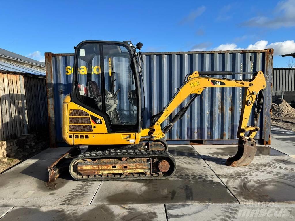 CAT 302.4 D Miniescavadeiras