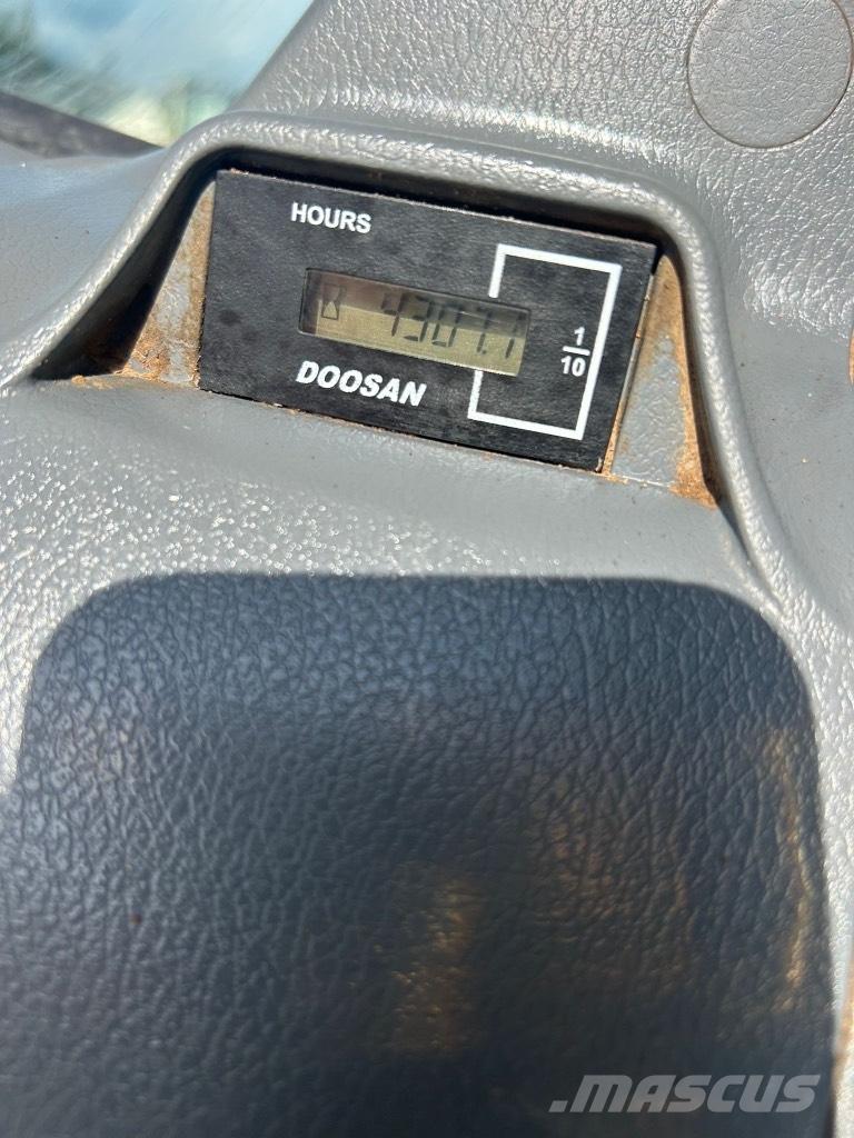 Doosan DX140 LC-7 Escavadeiras de esteiras